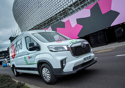  DPD go all-electric with MAXUS
